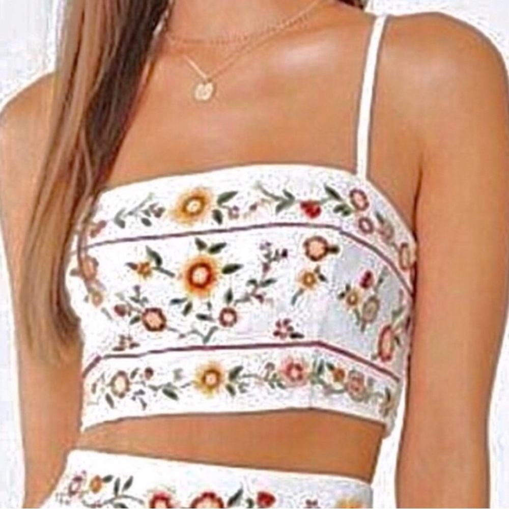 Forever 21 - Floral Embroidered Crop Tank